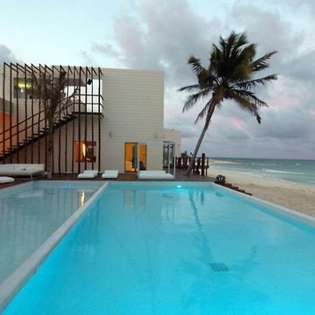 Beachside Corasol El Amanecer De Frida Para 2 Personas 신데 델 카르멘 외부 사진