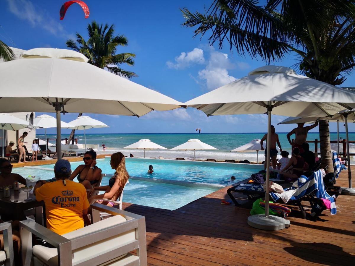 Beachside Corasol El Amanecer De Frida Para 2 Personas 신데 델 카르멘 외부 사진